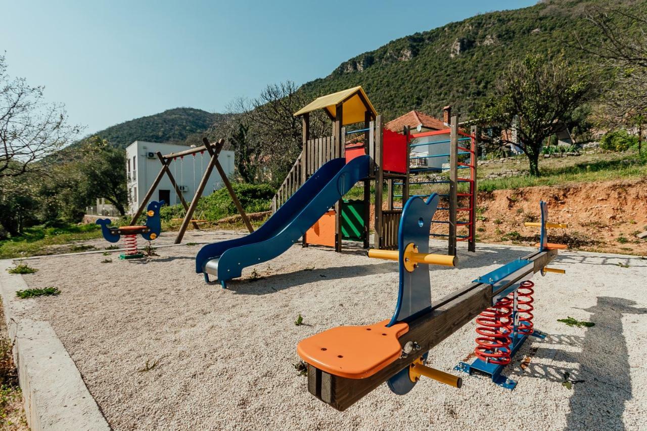 Appartamento Acacia Hill A3 Ðenovići Esterno foto