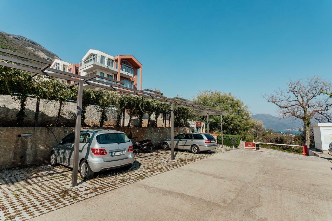 Appartamento Acacia Hill A3 Ðenovići Esterno foto
