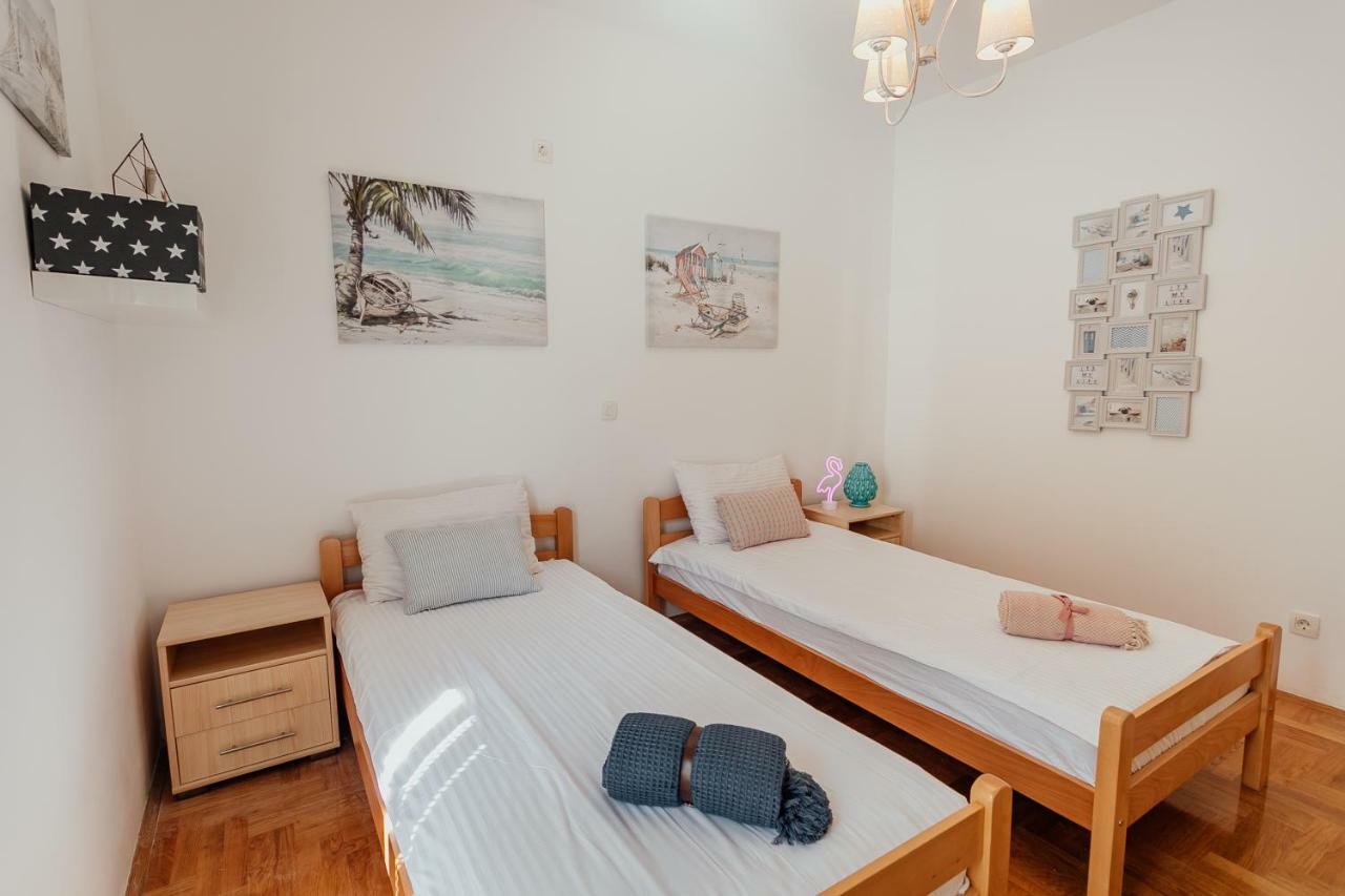 Appartamento Acacia Hill A3 Ðenovići Esterno foto