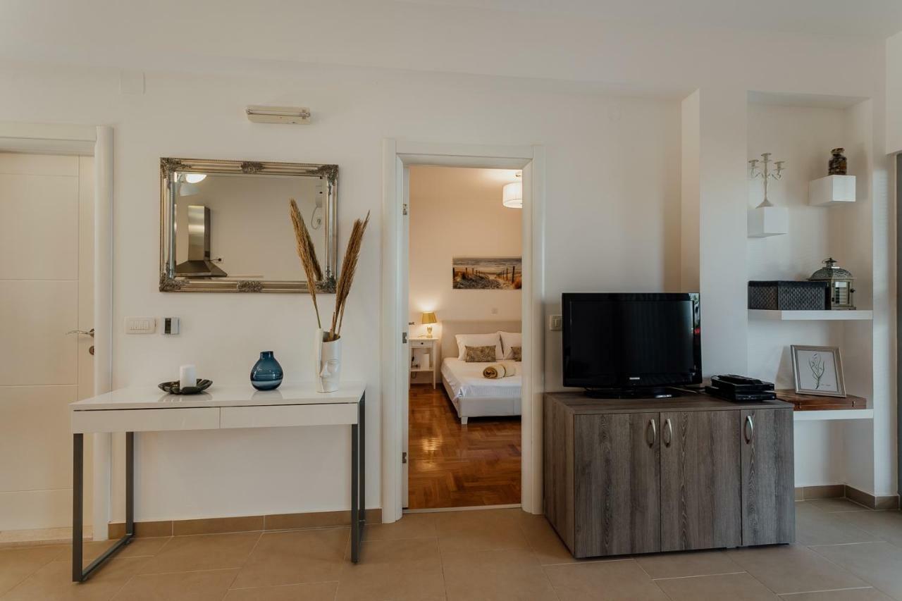 Appartamento Acacia Hill A3 Ðenovići Esterno foto